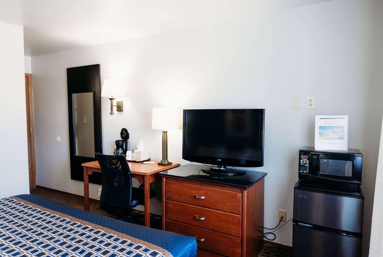 แทรเวลลอดจ์ บาย วินด์แฮม วอร์แลนด์ Hotel Worland ภายนอก รูปภาพ
