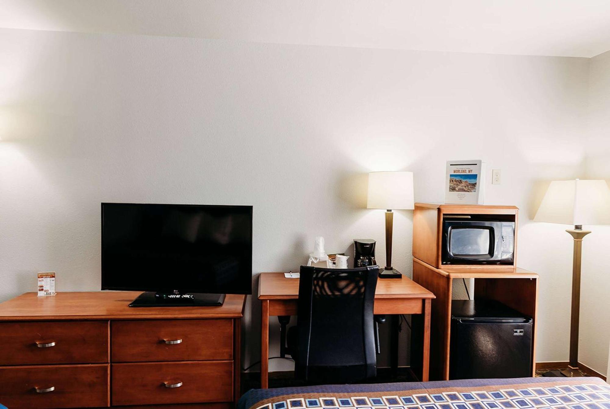 แทรเวลลอดจ์ บาย วินด์แฮม วอร์แลนด์ Hotel Worland ภายนอก รูปภาพ